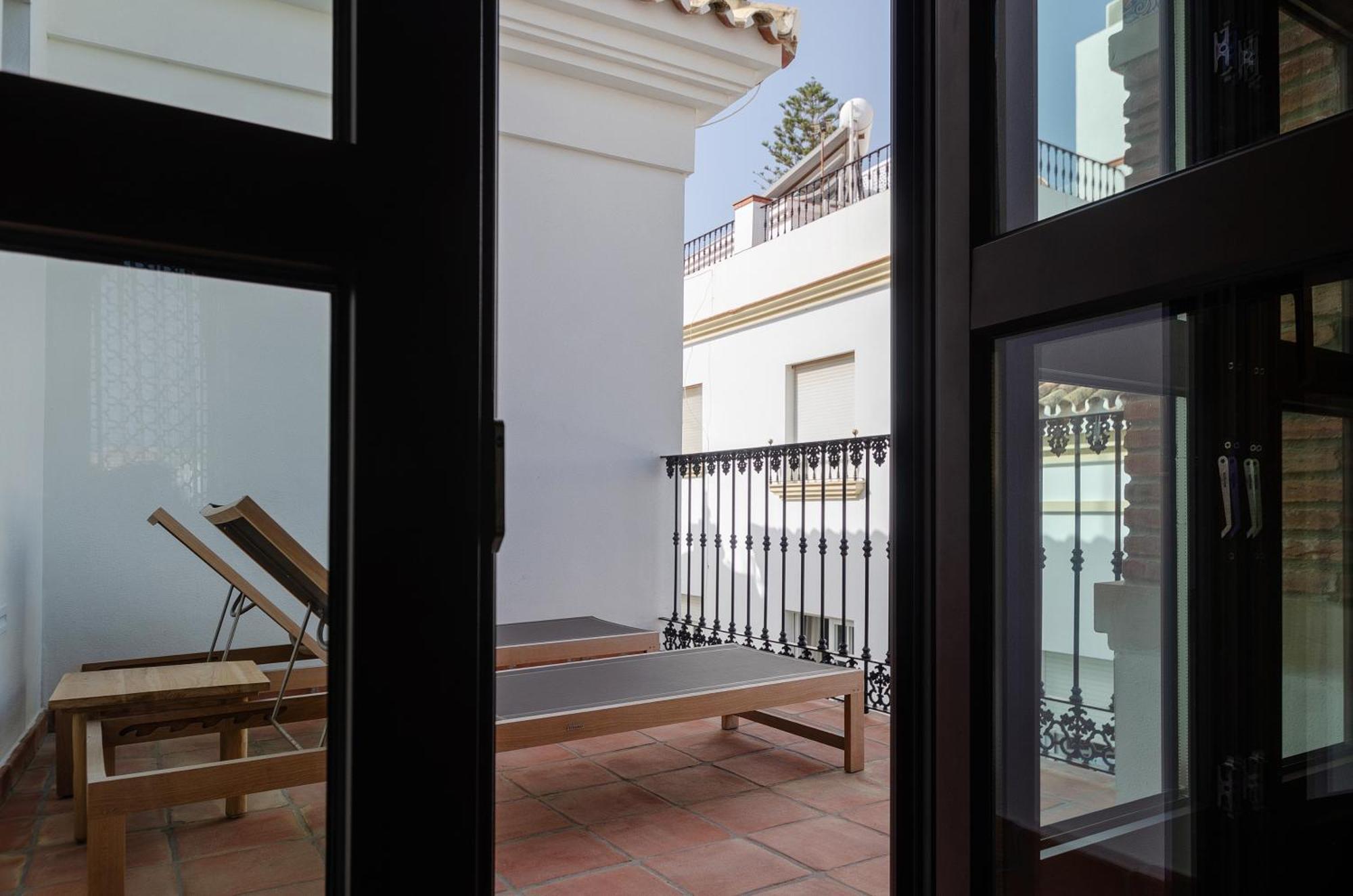 Hotel El Pilar Andalucia Estepona Exterior photo
