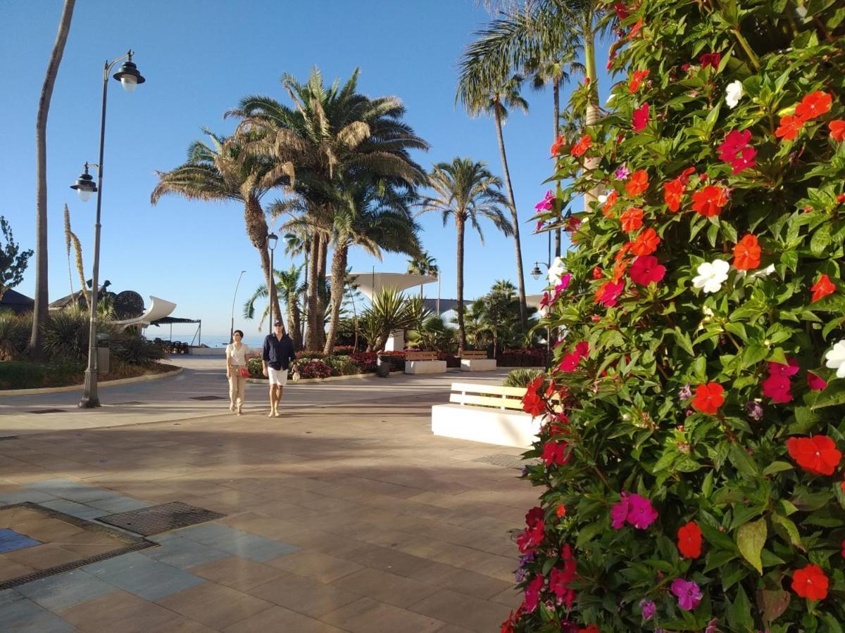 Hotel El Pilar Andalucia Estepona Exterior photo